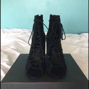 Kendall & Kylie Ginny Bootie - Size 8.5